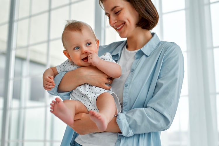 mother-and-baby-2023-11-27-05-31-25-utc-min